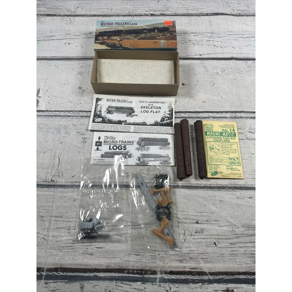 Micro Trains Line Kadee Quality Truss Log Car #103 Kit With Logs  NEW